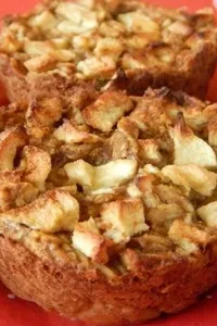 Gingerbread oat muffins with apples