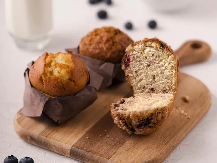 Oatmeal muffins with blueberries - fruit porridge from oven