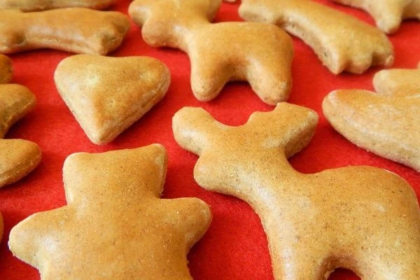 Gingerbread cookies, soft and sugar free